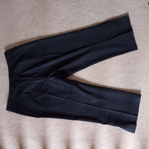 Chapter One Petites Navy Capri Pants - Picture 2 of 6